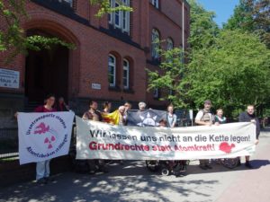 Solidarität vor dem Amtsgericht Hamburg Harburg